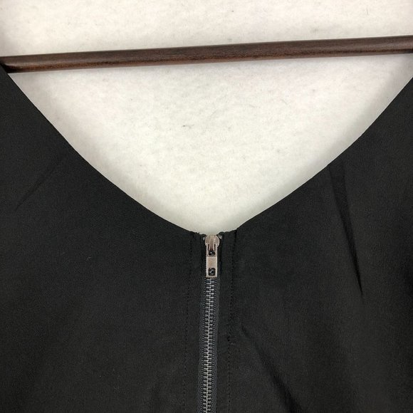 Line & Dot Women's Size Medium Black Chain Detail Sleeveless Crepe Blouse - Picture 12 of 12